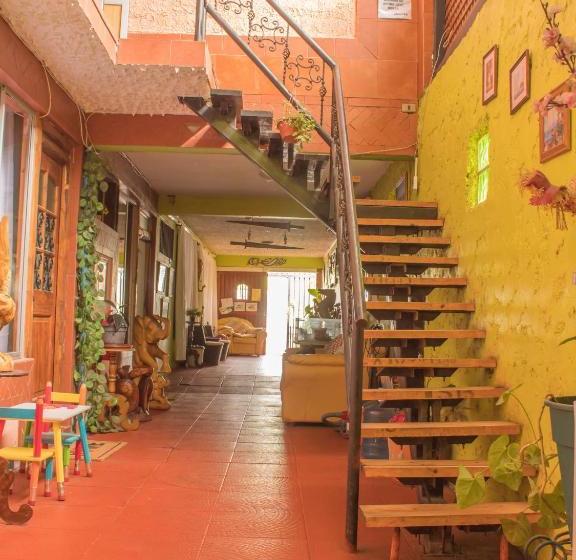 膳宿费 Hostal Inthalassa Caldera