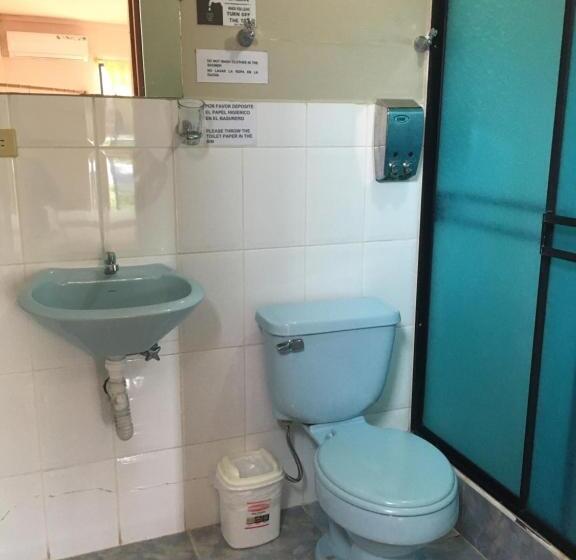 ペンション Hostal Nathaly