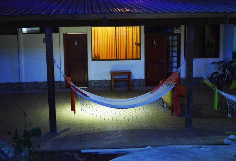 פנסיון Isla Azul