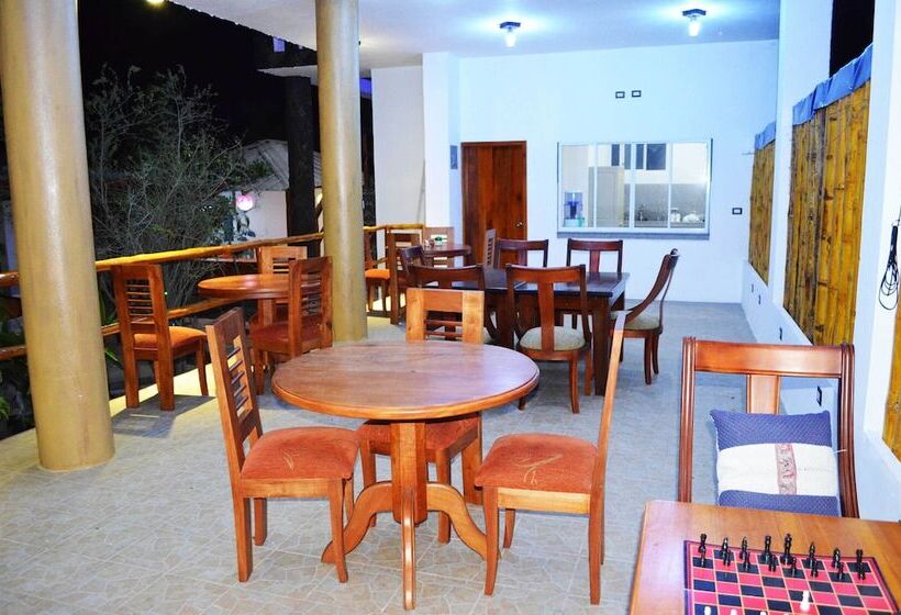 פנסיון Isla Azul