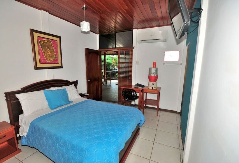 פנסיון Isla Azul