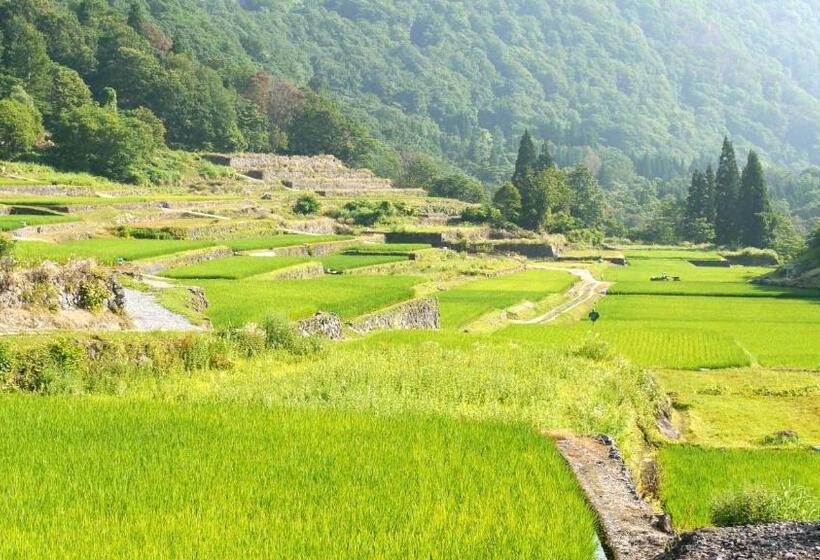 بنسيون Katakuri No Yado