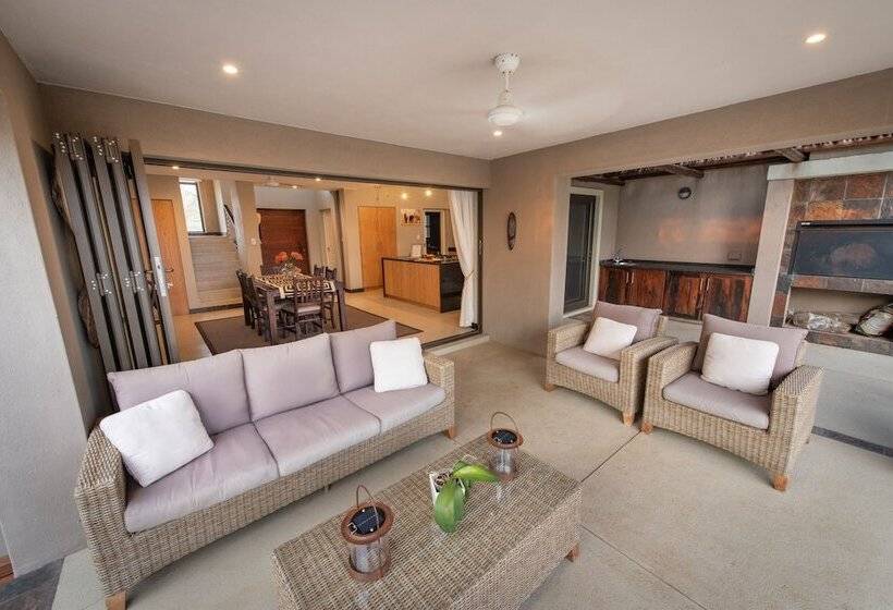 بنسيون Nyaleti Lodge