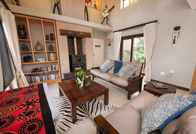 بنسيون Nyaleti Lodge