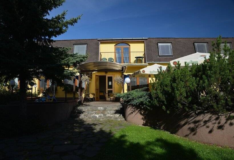 膳宿费 Penzion Agrothermal