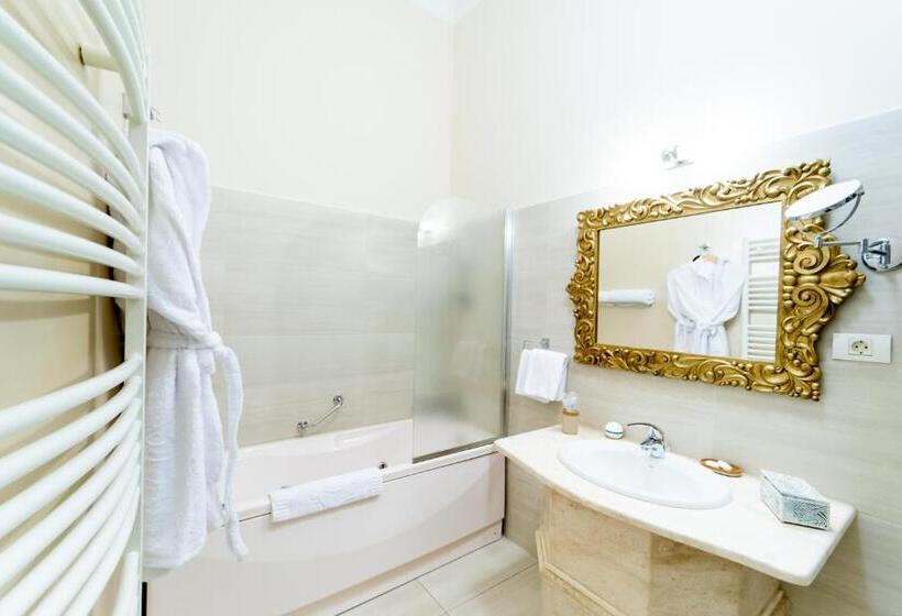 ペンション Picasso Boutique