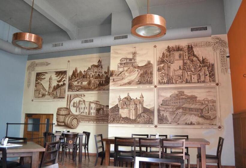 פנסיון Pivovar Kocour