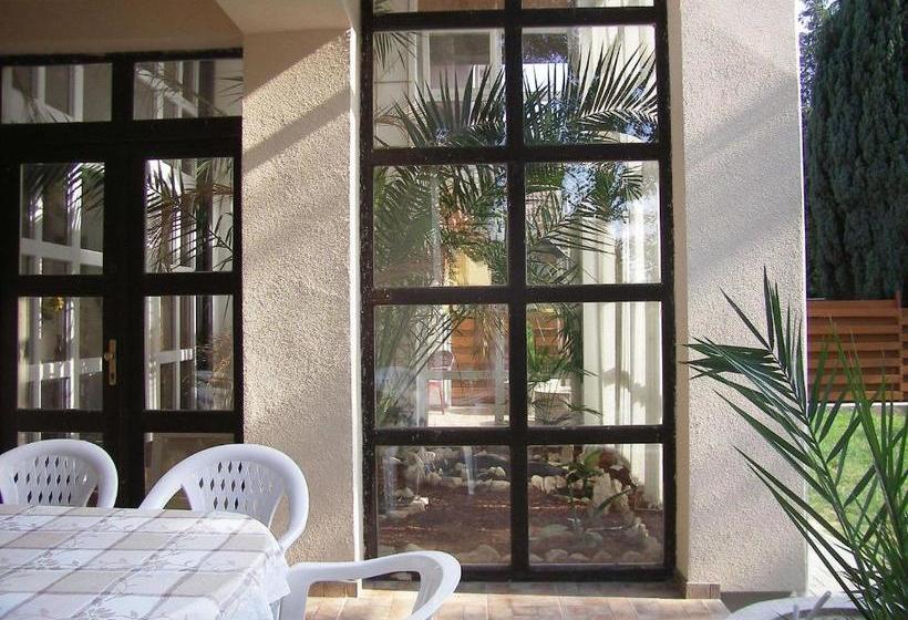 פנסיון Pálma Apartmanház Harkány