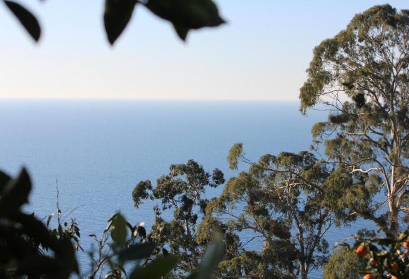 پانسیون Sanni Guest House