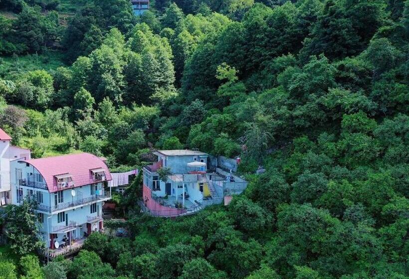 پانسیون Sanni Guest House