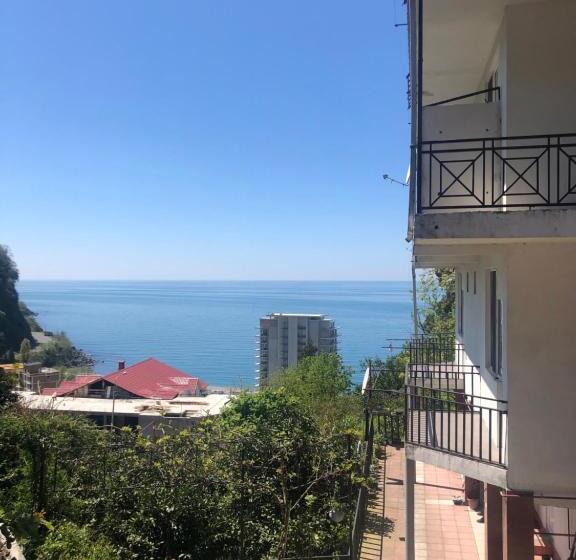 پانسیون Sanni Guest House