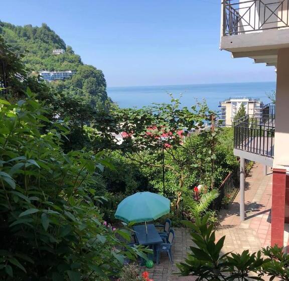 پانسیون Sanni Guest House