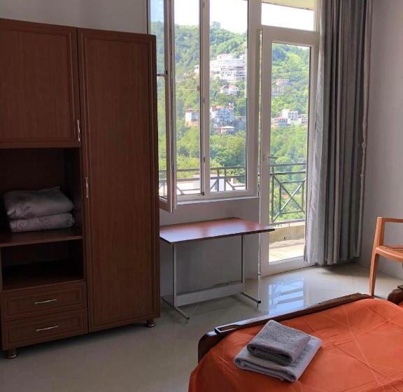 پانسیون Sanni Guest House