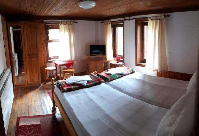 Пансион Sarafova Guest House