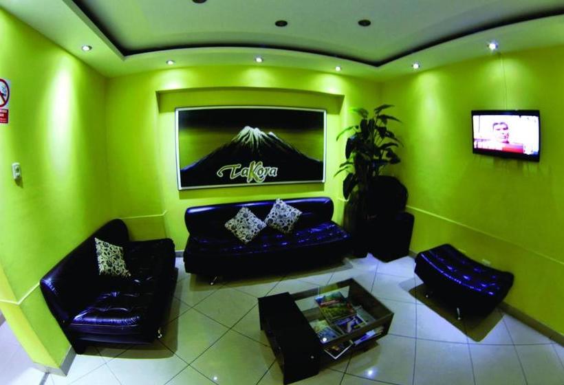 פנסיון Takora Inn