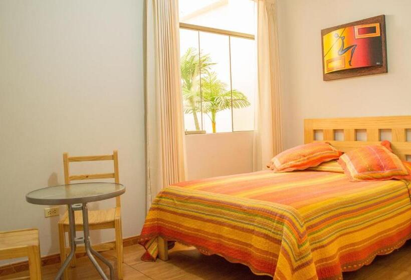 פנסיון Takora Inn