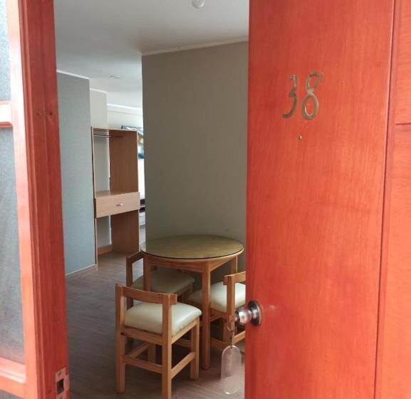 פנסיון Takora Inn