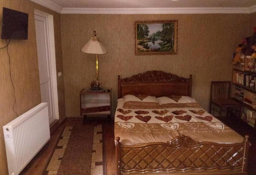 پانسیون Tamar Guest House