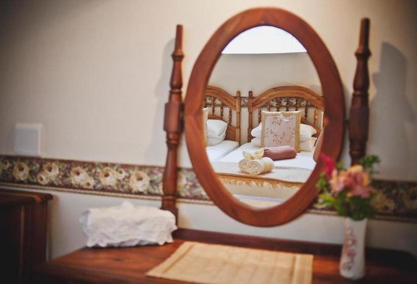 ペンション Villa Ora Guesthouse