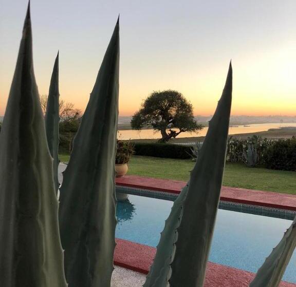 پانسیون Villa Zahra