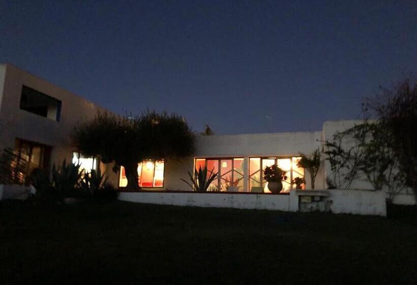 پانسیون Villa Zahra