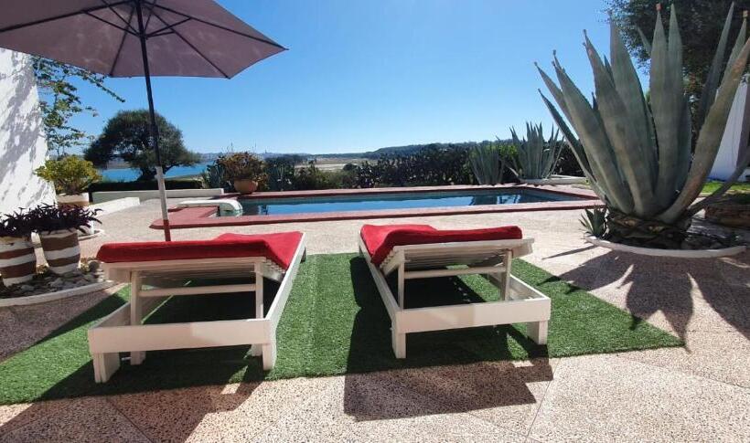 پانسیون Villa Zahra