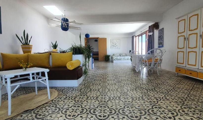 پانسیون Villa Zahra