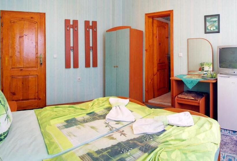 Пансион Violeta 7 Guest House