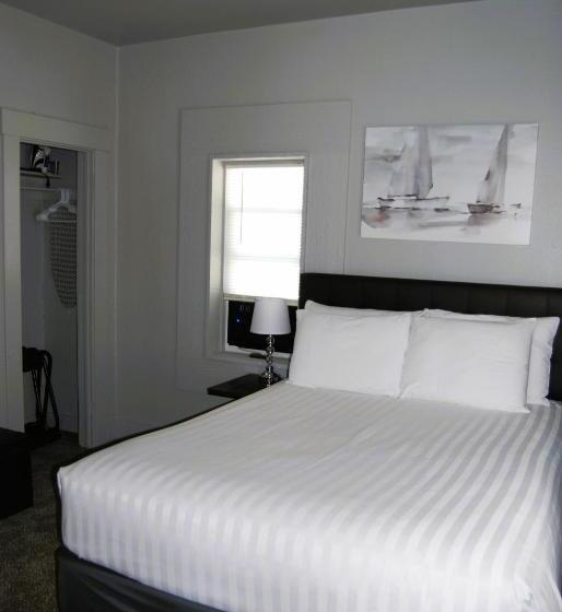 فندق صغير Deep Water Inn