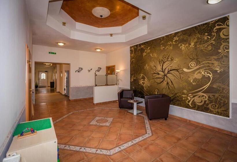 旅馆 Denk Bed & Breakfast