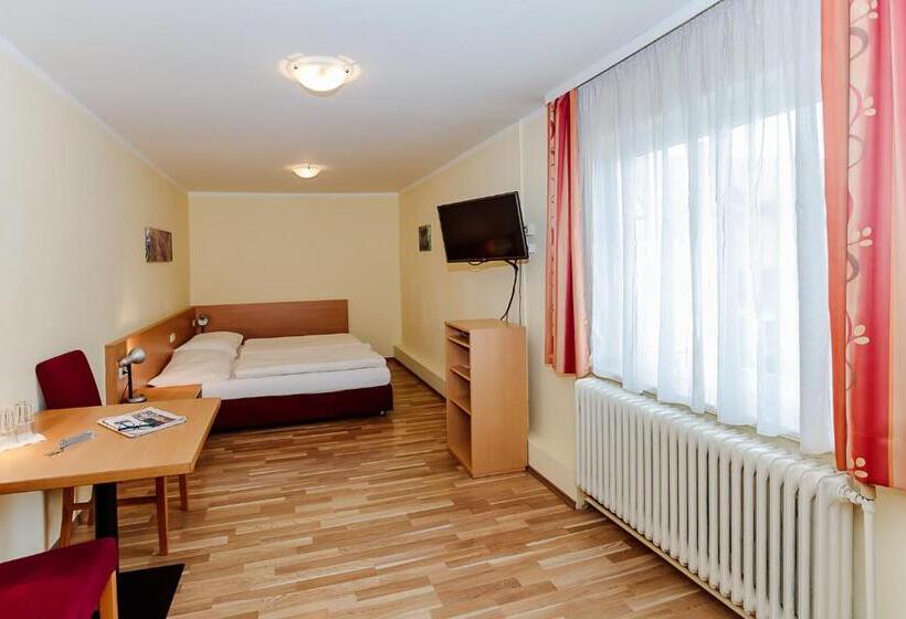 旅馆 Denk Bed & Breakfast