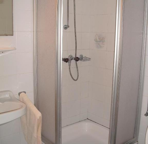 הוסטל Gasthof Zum Heiligen Nikolaus