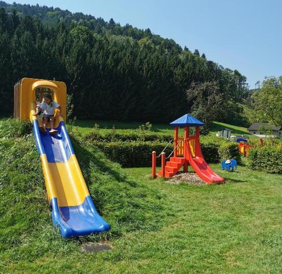 הוסטל Gasthof Zum Heiligen Nikolaus