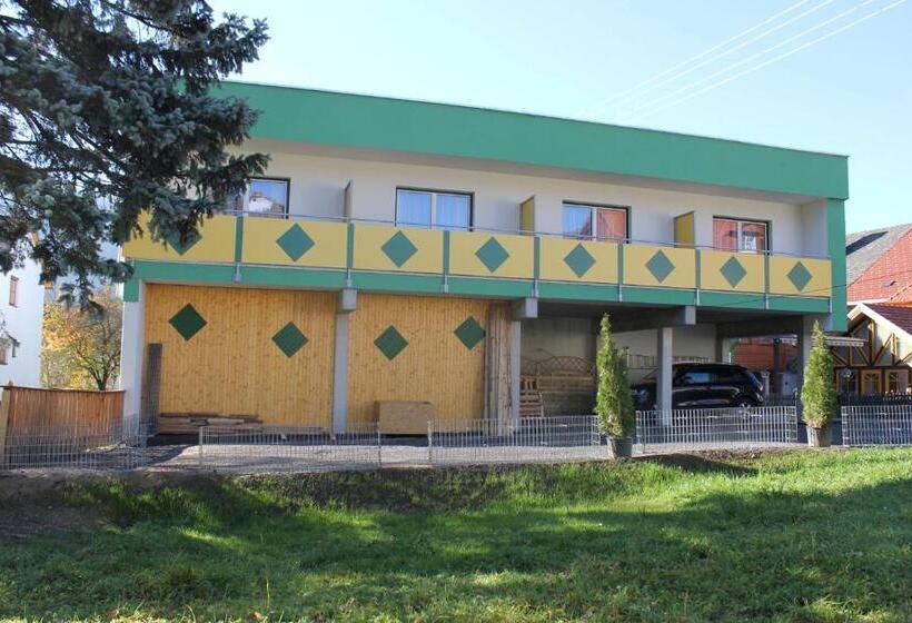 ユースホステル Gasthof Zum Mohrn