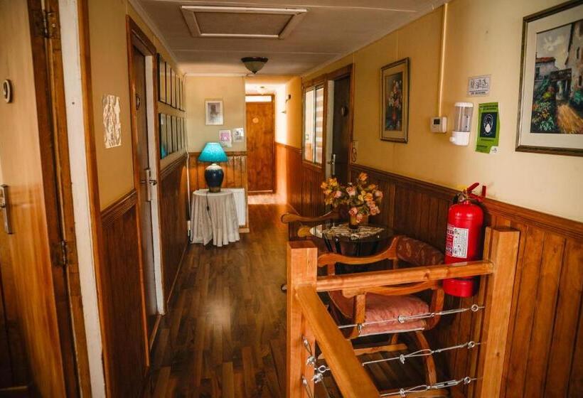 הוסטל Hostal Hielo Sur