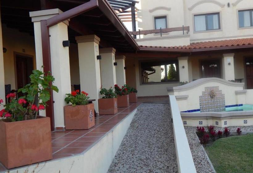 فندق صغير Raices Del Carolino   Suites De Altagracia