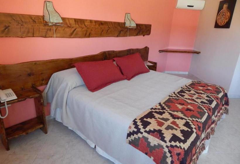 فندق صغير Raices Del Carolino   Suites De Altagracia