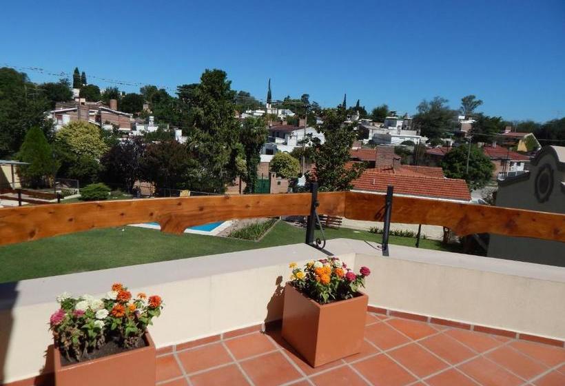 فندق صغير Raices Del Carolino   Suites De Altagracia