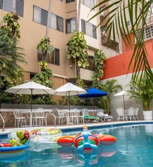 Aparthotel Guijarros