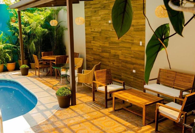 Aparthotel Guijarros