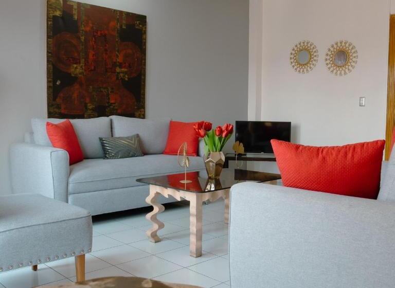 Aparthotel Guijarros