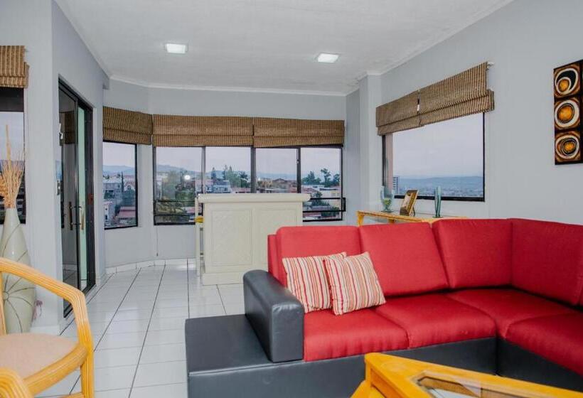 Aparthotel Guijarros