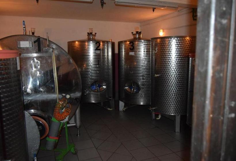 هتل Farm Stay Frank Ozmec Wine And Glamping Estate