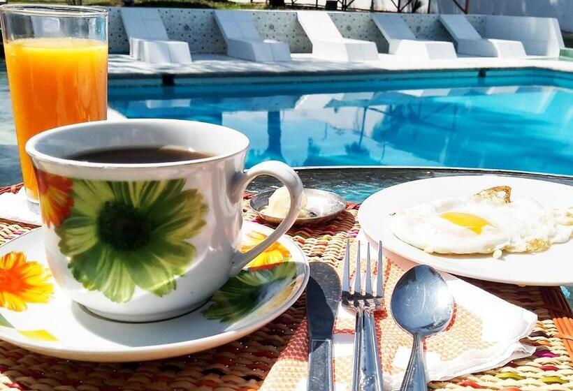 هتل Viñas Del Sol Eterno