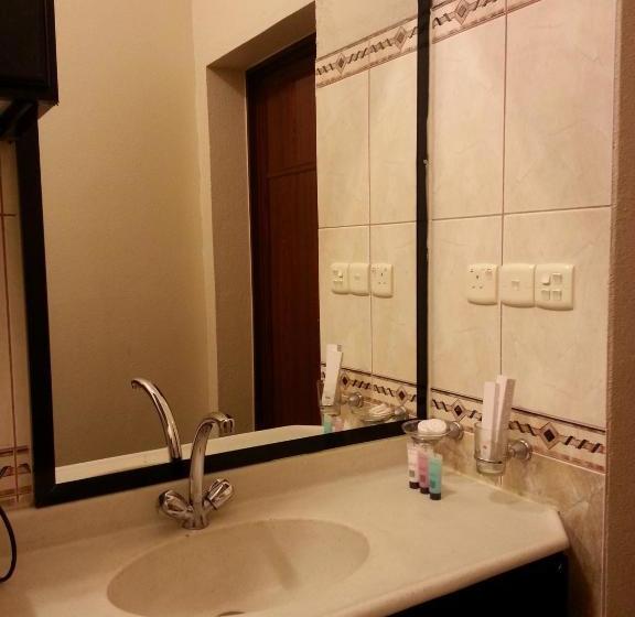 Lavona 2 Hotel Apartments