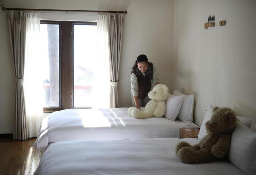 بنسيون Adagio Hokkaido