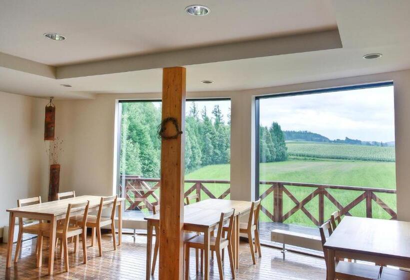 بنسيون Adagio Hokkaido