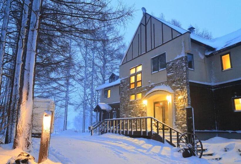 بنسيون Adagio Hokkaido