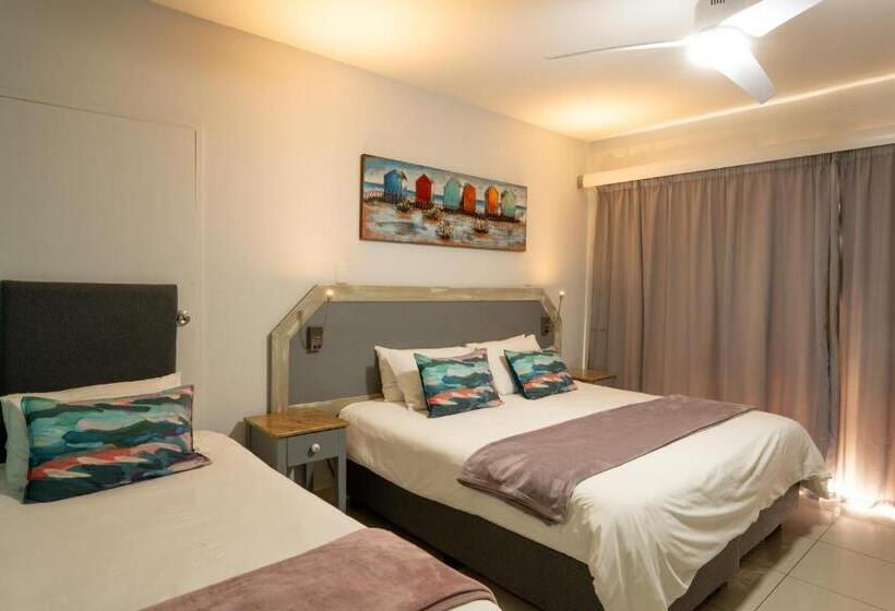 پانسیون Beach Cabanas