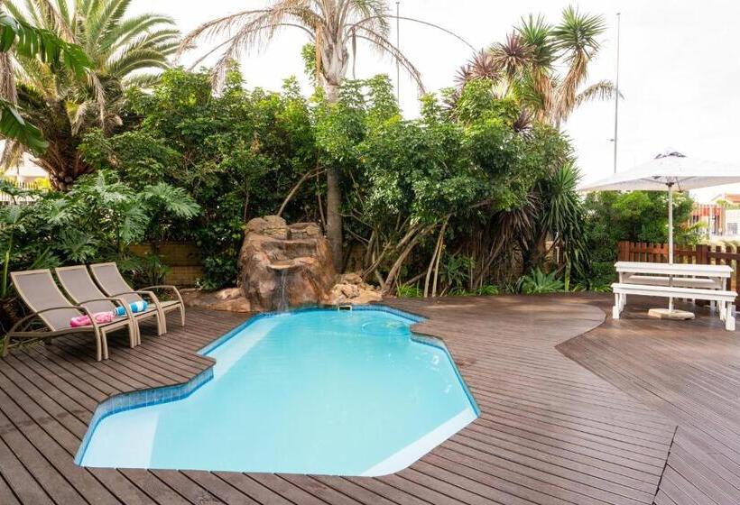 پانسیون Beach Cabanas